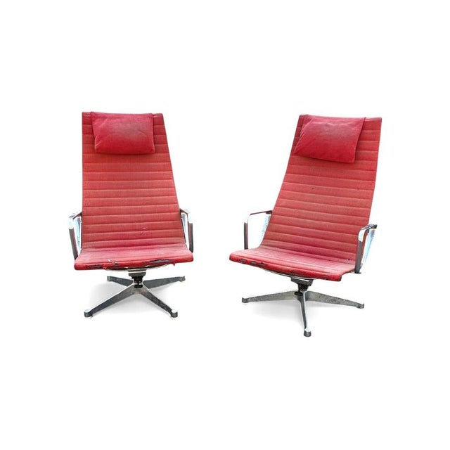 Aluminum 124 Swivel Armchair by Charles & Ray Eames Herman Miller, Set of 2 For Sale - Image 4 of 18