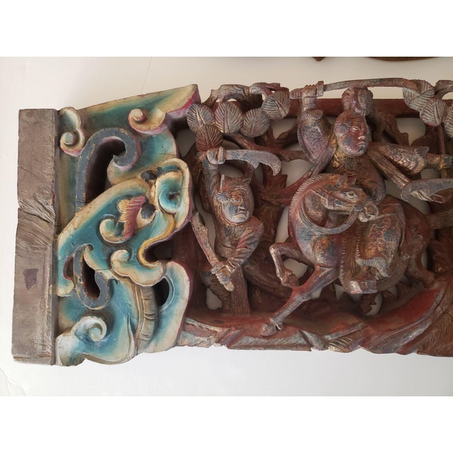 16th Century Antique Chinese Architectural Carving - Ming Dynasty Era - "Romance of the Three Kingdoms" - Double-Sided Polychrome Lintel For Sale - Image 5 of 18