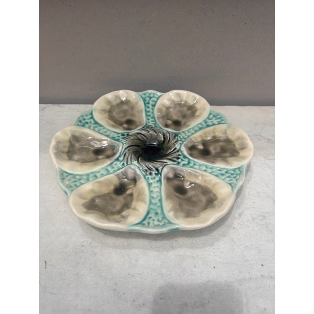 French Majolica oyster plate Orchies, circa 1910.