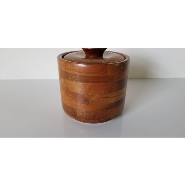 Mid-Century Modern 1970's Vintage Walnut Wood and Metal March for MacArthur Ice Bucket For Sale - Image 3 of 10