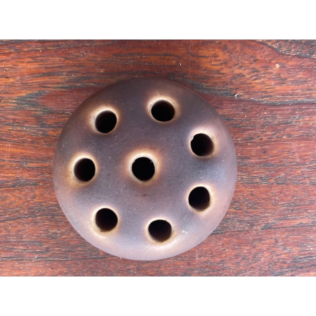 Art Nouveau Art Nouveau Roseville Pottery Florentine 1924 Brown Flower Frog 15-2 For Sale - Image 3 of 5