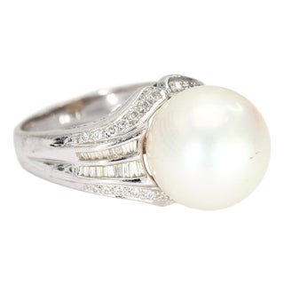 Late 20th Century 18k White Gold Pearl Cocktail Ring With Diamonds, Size 7 For Sale