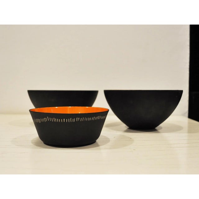 - Krenit bowls by Herbert Krenchel - Produced by Torben Orskov in 1953 - D 16 x h 8 cm - D 12 x h 5 cm