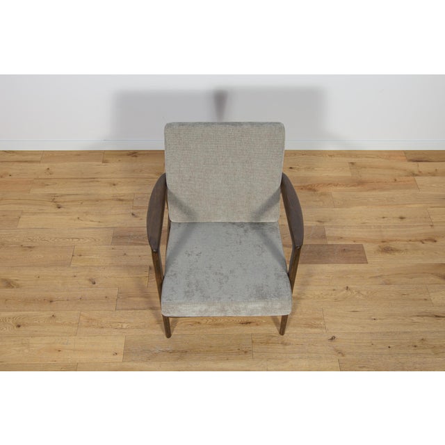 Mid-Century Modern Model 300-139 Chair from Swarzędz Factory, 1960s For Sale - Image 3 of 16
