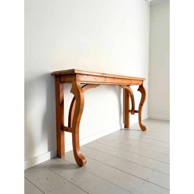 20th Century Hallway Console with Architectural Curves and Scrolled Legs, 1980s For Sale - Image 3 of 8