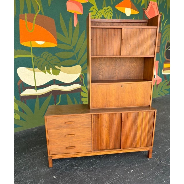 Mid 20th Century Mid Century Wall Unit Attr to Foster McDavid For Sale - Image 5 of 16
