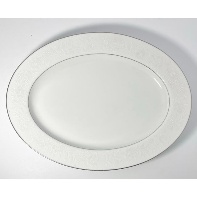 White 1980s Noritake “Ranier” 3-Piece Bone China Dinnerware Serving Hostess Set For Sale - Image 8 of 10