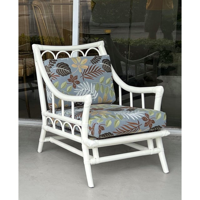 1950s Mid 20th Century Willow and Reed Mid Century Rattan Lounge Chair With Ottoman For Sale - Image 5 of 9