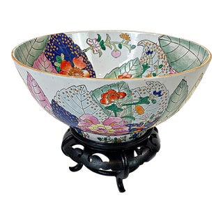 Late 20th Century Chinese Export Tobacco Leaf Decorative Bowl For Sale