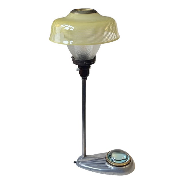 Art Deco Jewelers Streamline Table Lamp in Striped Glass with Bakelite and Aluminum, 1930s For Sale