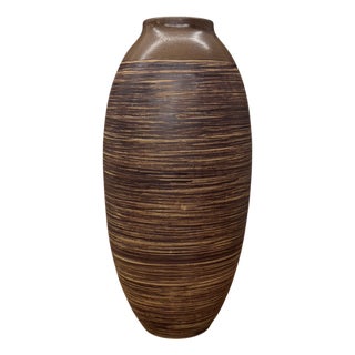 Ceramic Vase with Two-Tone Brown Rounded Streaks For Sale