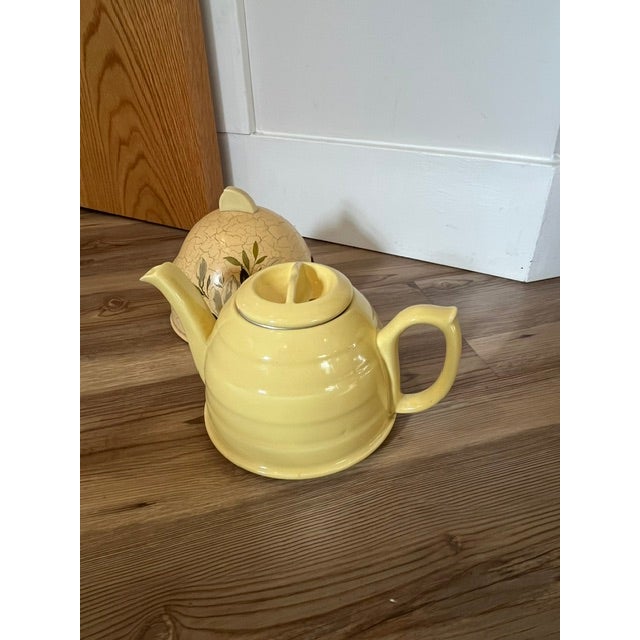 Mid 20th Century Ceramic Teapot With Felt Warmer Insulator Cover For Sale - Image 10 of 16