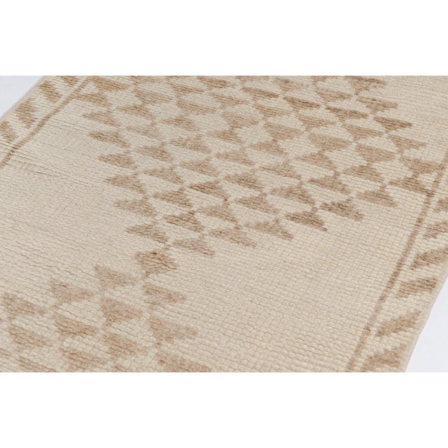 1960s Organic Beige & Cream Minimalist Rug For Sale - Image 4 of 10