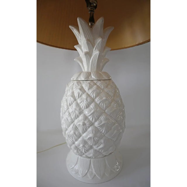 White Glazed Ceramic Lamp With Pineapple Design Base For Sale In Providence - Image 6 of 8