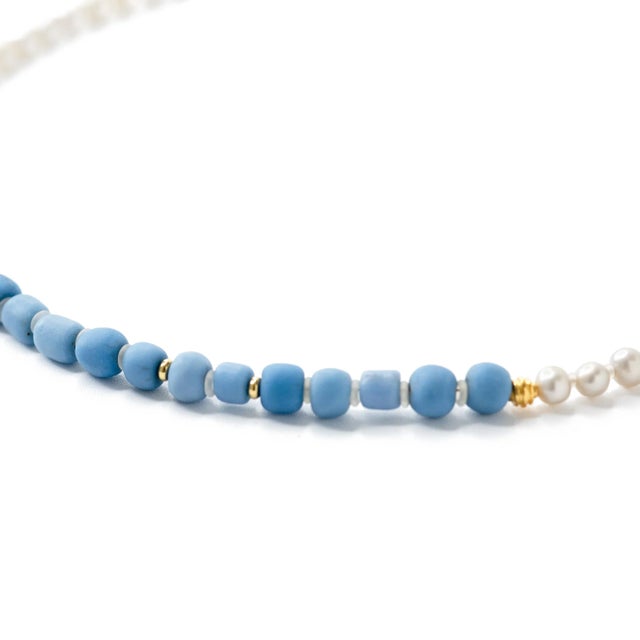 Gray Pearl Denim Beads Necklace For Sale - Image 4 of 7