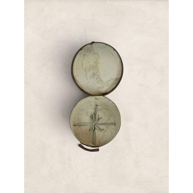 English Victorian Faux Bois Leatherette Hat Box For Sale - Image 9 of 12