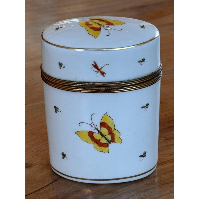 Vintage Sèvres Porcelain Oval Box With Painted Birds and Butterfly For Sale - Image 6 of 6
