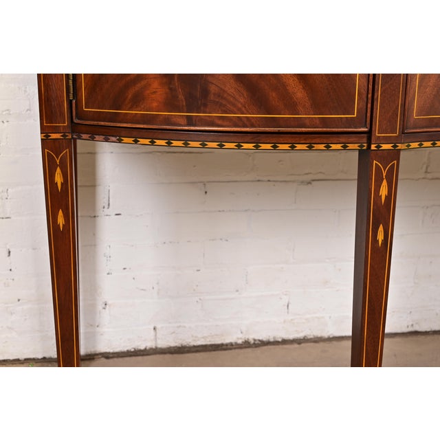 Henkel Harris Federal Inlaid Flame Mahogany Serpentine Front Sideboard Credenza With Brass Gallery For Sale - Image 12 of 16