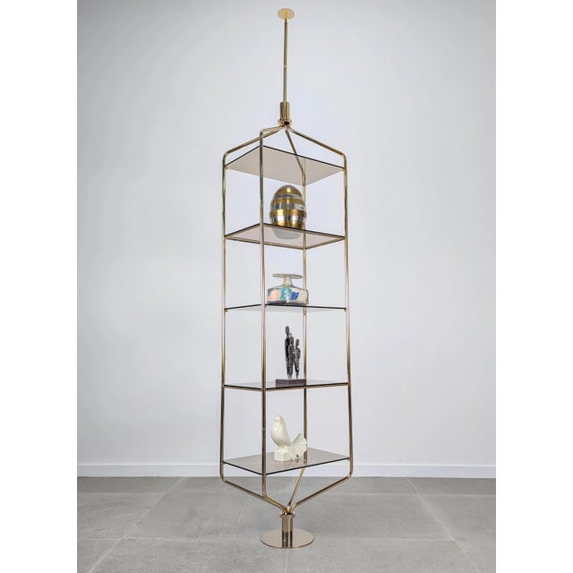 Metal Mid-Century Tension Pole Shelving in Brass, 1960s For Sale - Image 7 of 7