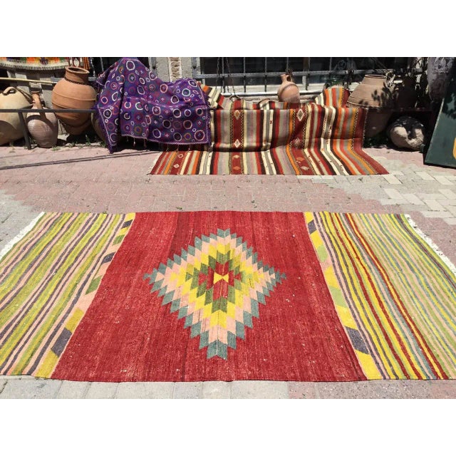 1960s Vintage Turkish Kilim Rug - 57" X 94" For Sale - Image 5 of 13