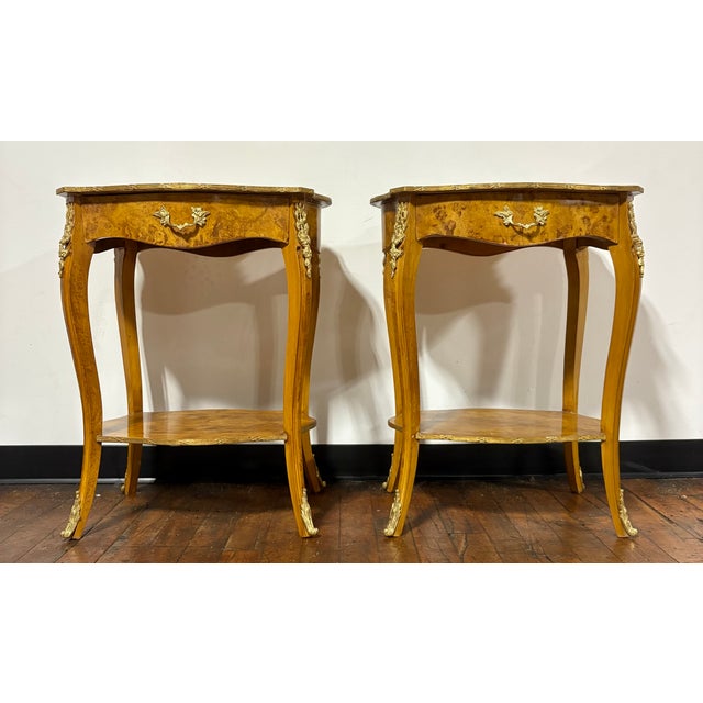 French Louis XV Style Burled Wood Side Tables, Nightstands or Gueridons - A Pair For Sale - Image 10 of 13
