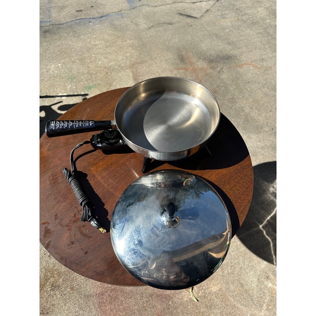 Modern Vintage Farberware Electric Skillet Kitchen Pan For Sale - Image 3 of 4