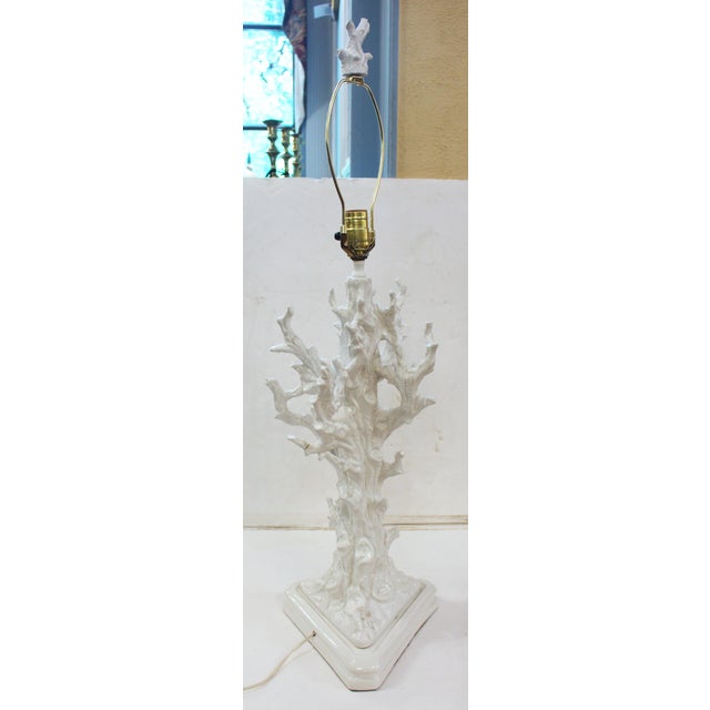Mid-20th Century Italian Ceramic Faux Bois Blanc De Chine Glazed Lamp For Sale - Image 4 of 9