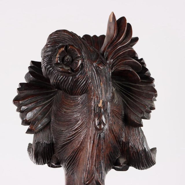 Antique Female Figure in Wood, Indonesia, 20th Century For Sale - Image 5 of 14