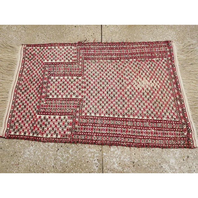 Early 20th Century Shabby Chic Early 20th Century Handmade Antique Central Asian Turkoman Tribal Flatweave Kilim Throw Rug For Sale - Image 5 of 8