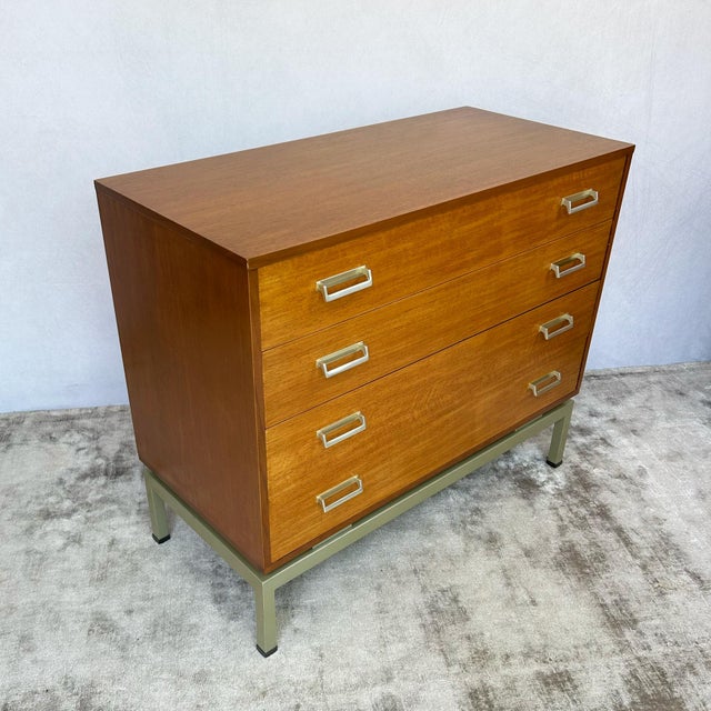 Limba Afrormosia Chest of Drawers by Leslie Dandy for G-Plan, 1950s For Sale - Image 4 of 13