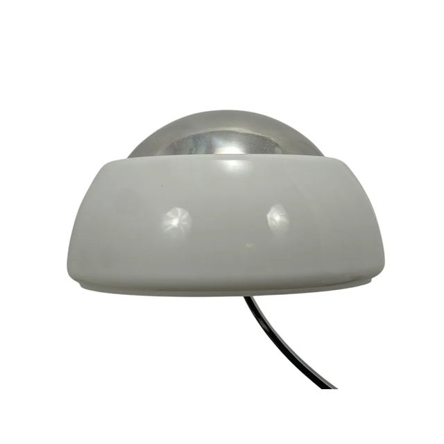 Vintage modern table lamp from the 70s with chromed structure and acrylic glass lampshade. Good state of preservation....