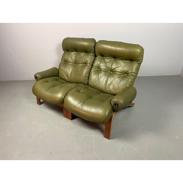 Vintage Scandinavian Two-Seater Ry-Wing Lounge Sofa in Olivegreen Leather by Elsa and Nordahl Solheim for Rybo Rykken & Co, 1960s For Sale - Image 4 of 18