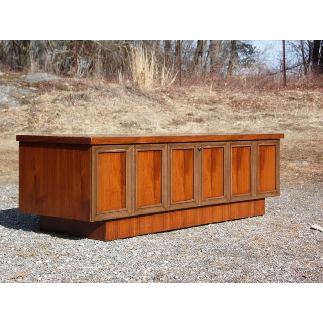 Vintage Mid Century Modern Low Profile Walnut Lane Princess Cedar Chest Trunk Chairish