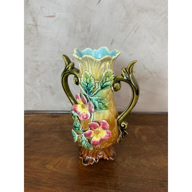 Green Antique Slipware Vase, 1900 For Sale - Image 8 of 12