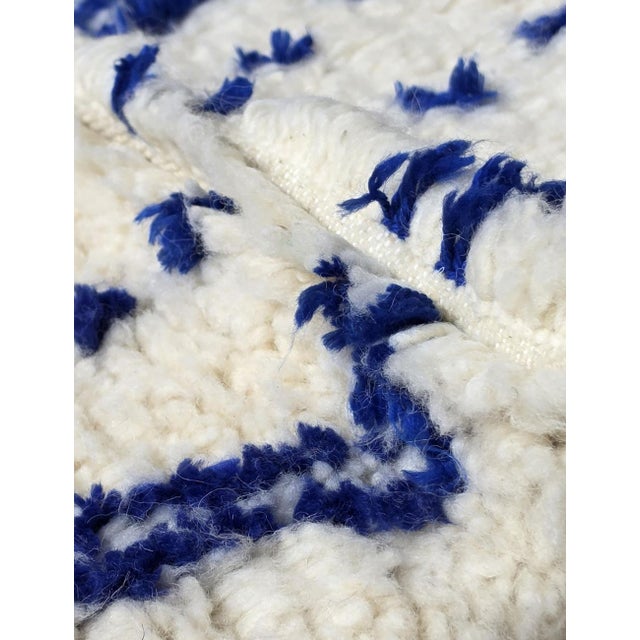 Mid-Century Modern Ivory and Blue Azilal Wool Rug - 7.4 X 6.1 Ft For Sale - Image 3 of 8