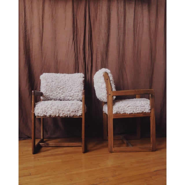 Mid-Century Modern Pair of Mid-Century Oak Armchairs in Cream Faux Shearling For Sale - Image 3 of 12