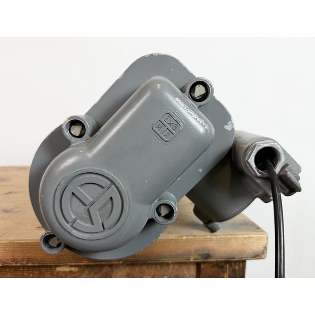 Industrial Grey Hanging Tube Light from Elektrosvit, 1970s For Sale - Image 18 of 18