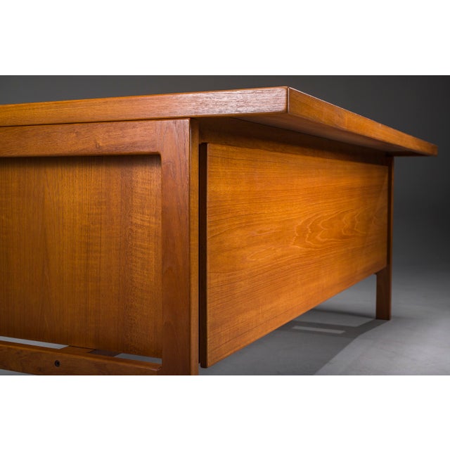 Danish Modern Executive Teak Desk by Arne Vodder for H.P. Hansen, 1960s For Sale - Image 16 of 18