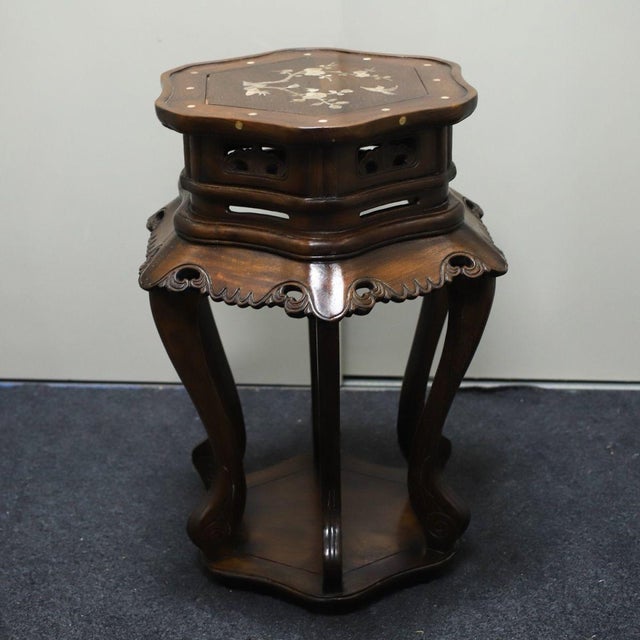 Chinese Pair of Huali Rosewood Hexagonal Plant Stands Inlaid With Mother-of-Pearl For Sale - Image 3 of 10