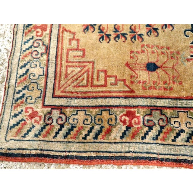 Galerie Shabab Collection Early 20th Century Indian Lahore Throw Rug For Sale In New York - Image 6 of 8