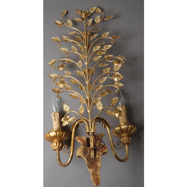 Hollywood Regency Hollywood Regency Floral Golden Wall Light, Florence, Italy, 1960s For Sale - Image 3 of 15