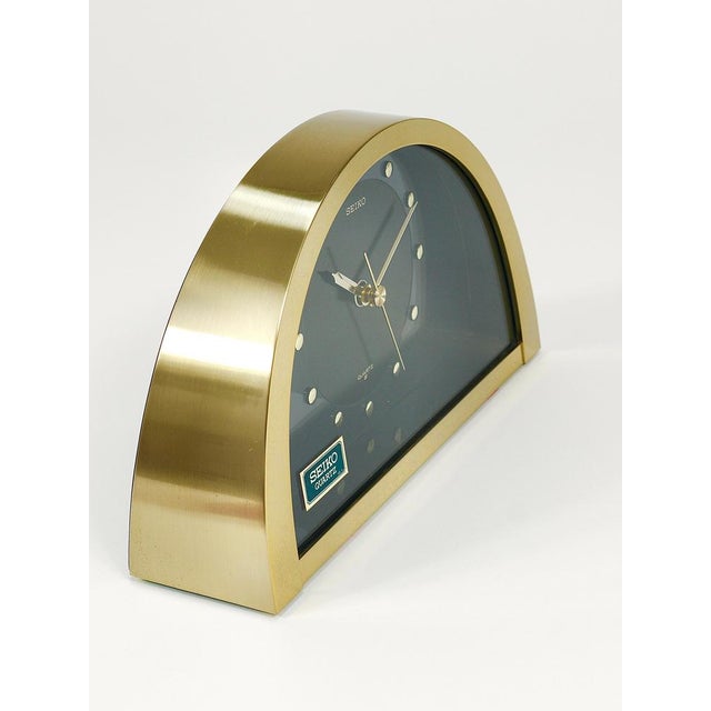 Hollywood Regency Brass See-Through Table Clock attributed to Seiko, Japan, 1980s For Sale - Image 9 of 16