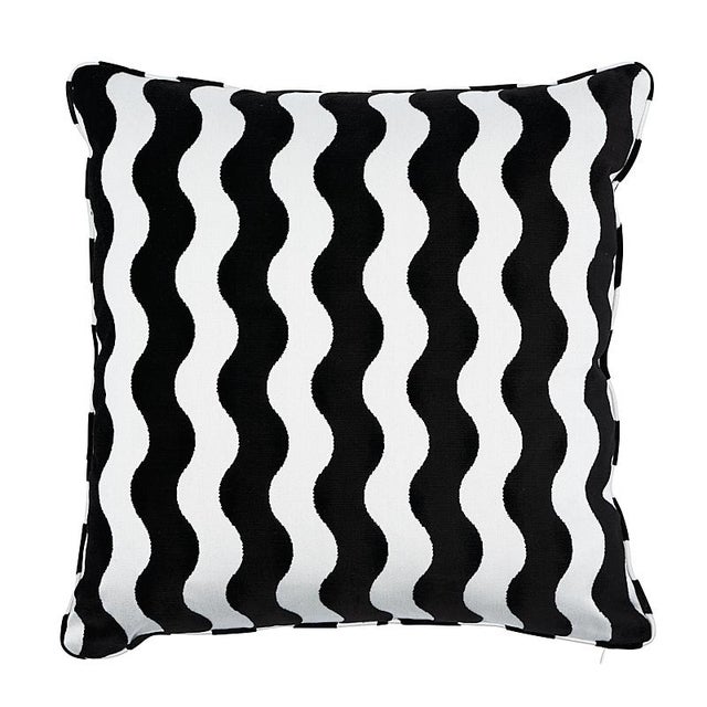 Modern Schumacher The Wave 20" Pillow in Black For Sale - Image 3 of 3