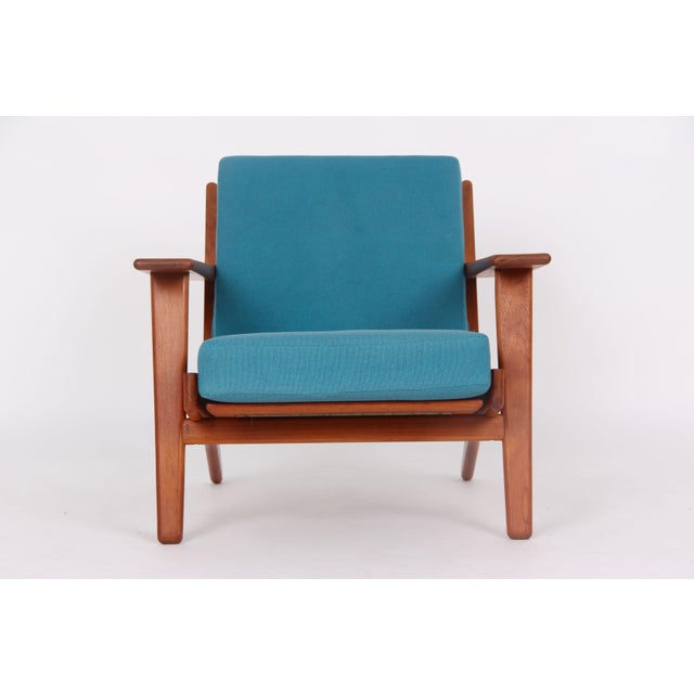 Sofa and Teak Armchairs by Hans J. Wegner for Getama, 1960s, Set of 3 For Sale - Image 14 of 18