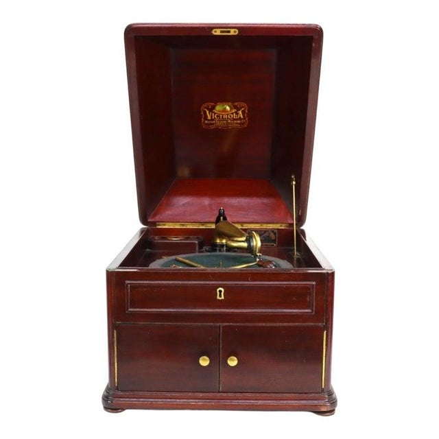 Victor Talking Machine Co. Victrola Vvxi Walnut Tabletop Phonograph C1920 For Sale - Image 4 of 15