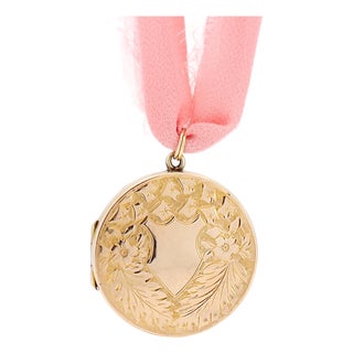 Antique Gold Shield Locket, 9kt Back and Front For Sale