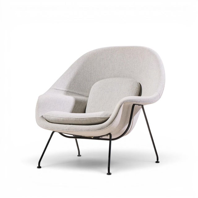 Eero Saarinen for Knoll Mid Century Womb Chairs - Pair For Sale In Chicago - Image 6 of 13
