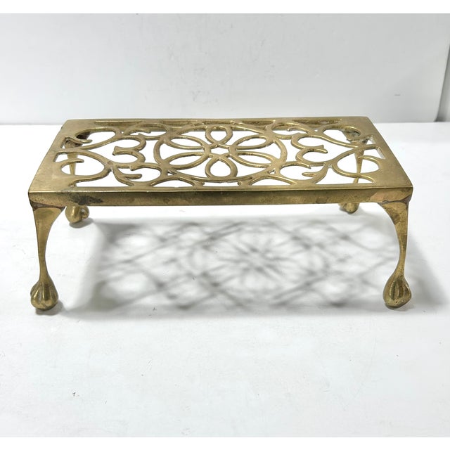 Metal Vintage Brass Riser Fireplace Trivet Stand With Ornate Pierced Scrollwork – Footed Hot Plate, Plant Stand or Small Tabletop Riser For Sale - Image 7 of 10