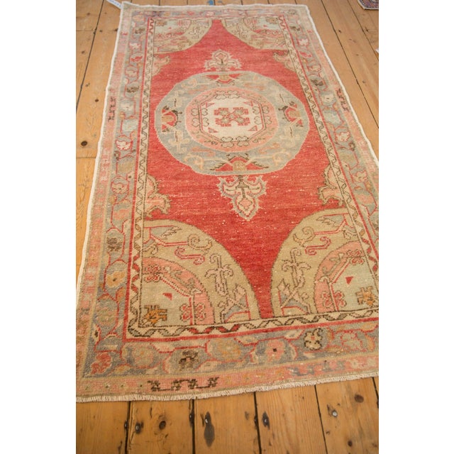 Vintage Distressed Oushak Rug Runner - 3'1" x 5'11" For Sale In New York - Image 6 of 9