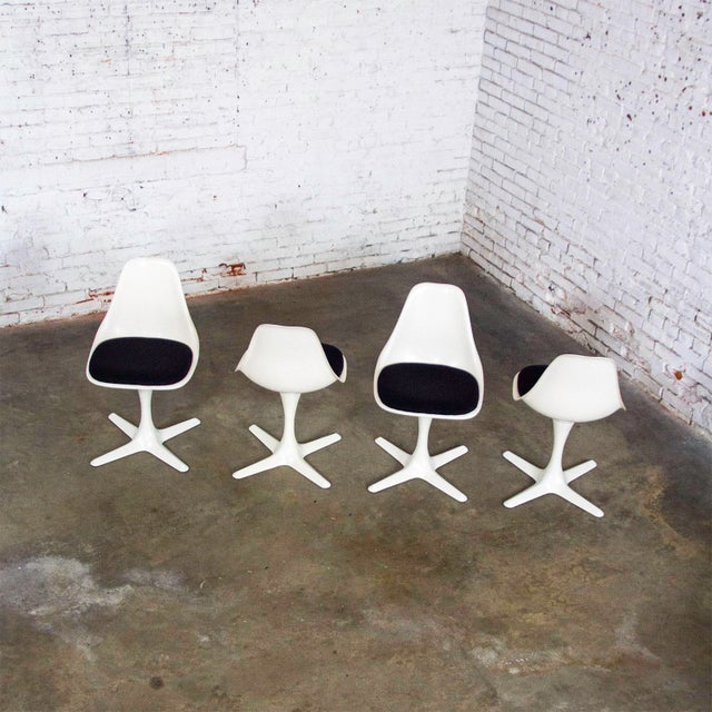 Mid-20th Century MCM Burke Tulip Side Chairs No 103 White Shell Black Cushions Oval Stationary 4 Prong Base Set of 4 For Sale - Image 12 of 18